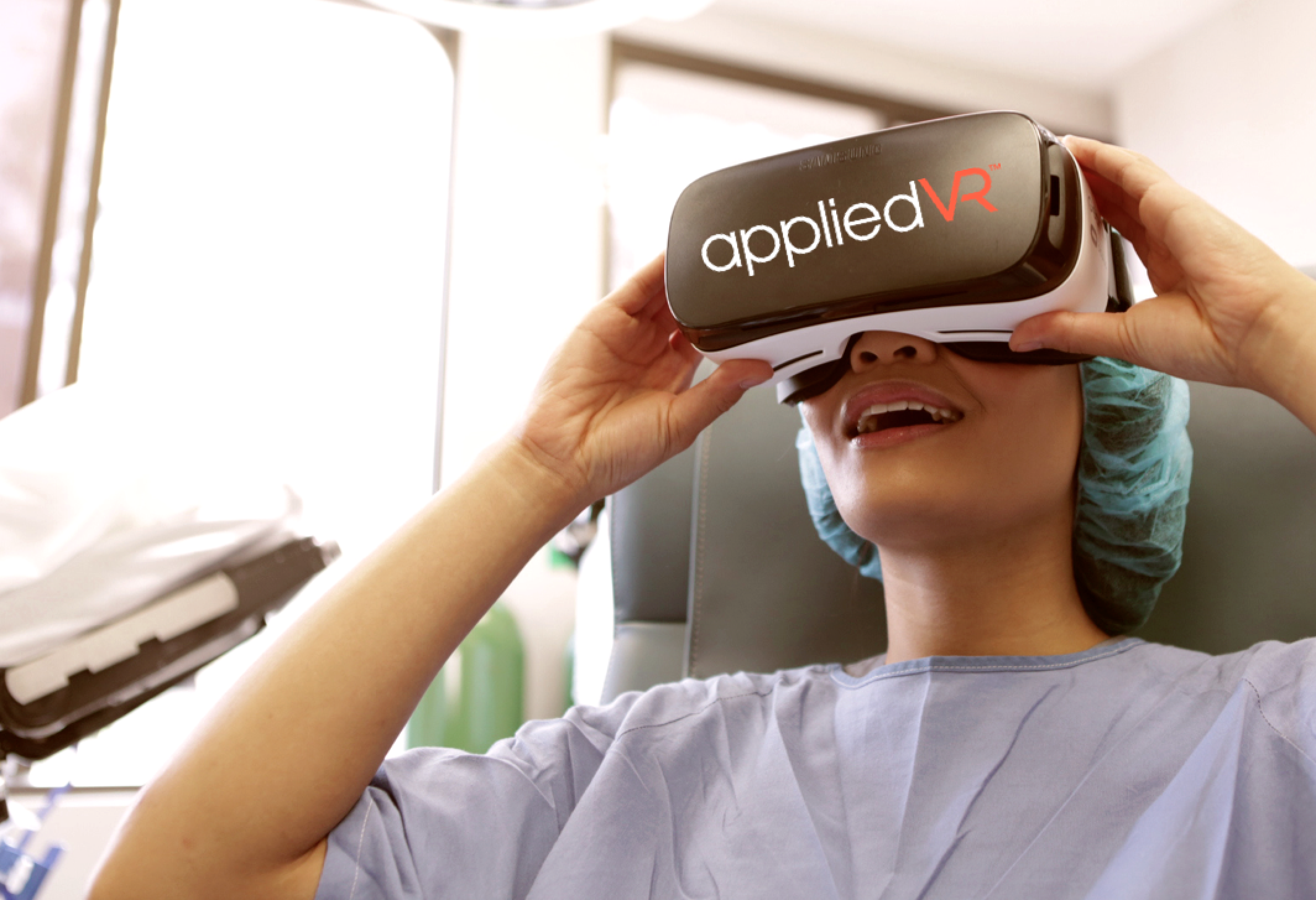 Virtual reality therapy for pain management