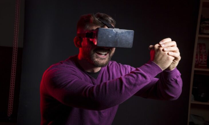 VR Headsets Bring Hope to California Prisons