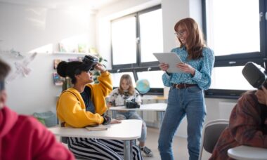 VR Scheme Lets Students Explore Career Options Now