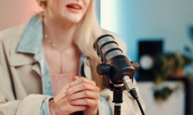 LeAnn Rimes to Host Human Garage Live Event