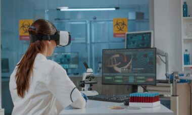 ZEISS and Envision Partner on VR Glaucoma Testing
