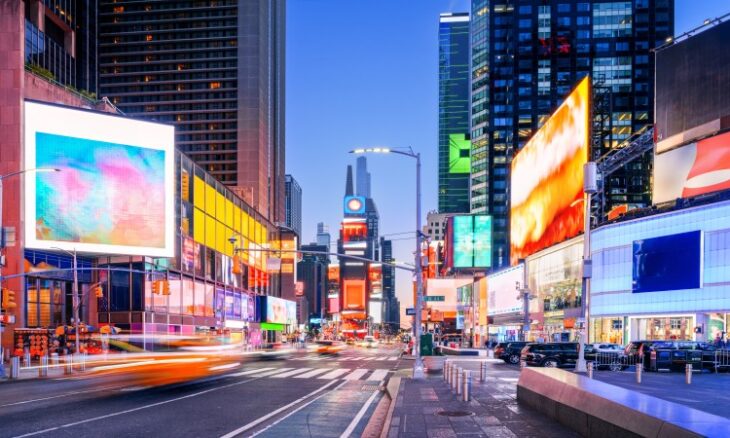 OUTFRONT and Snapchat Launch AR Format in Times Square