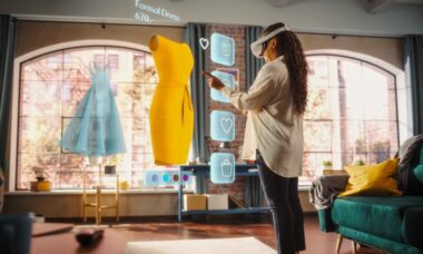 Dr Aysu Erensoy Researches Virtual Reality Shopping