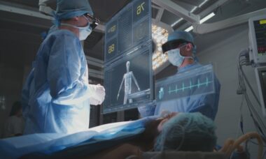 MediView XR90 Debuts in Florida on Microsoft HoloLens 2